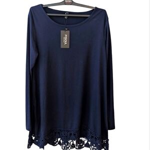 NWT Fisoul Women's Navy Blue Lace Hem Top Size S